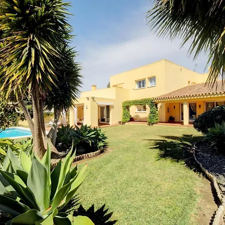 44b Calle De La Grulla Villa