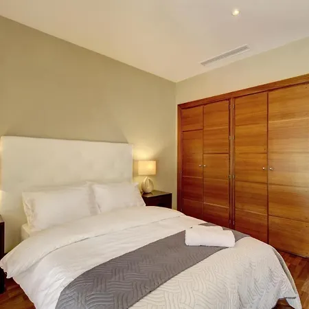 44b Calle De La Grulla