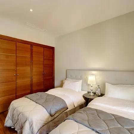 Villa 44b Calle De La Grulla Estepona